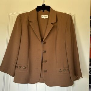 Women’s lightweight jacket